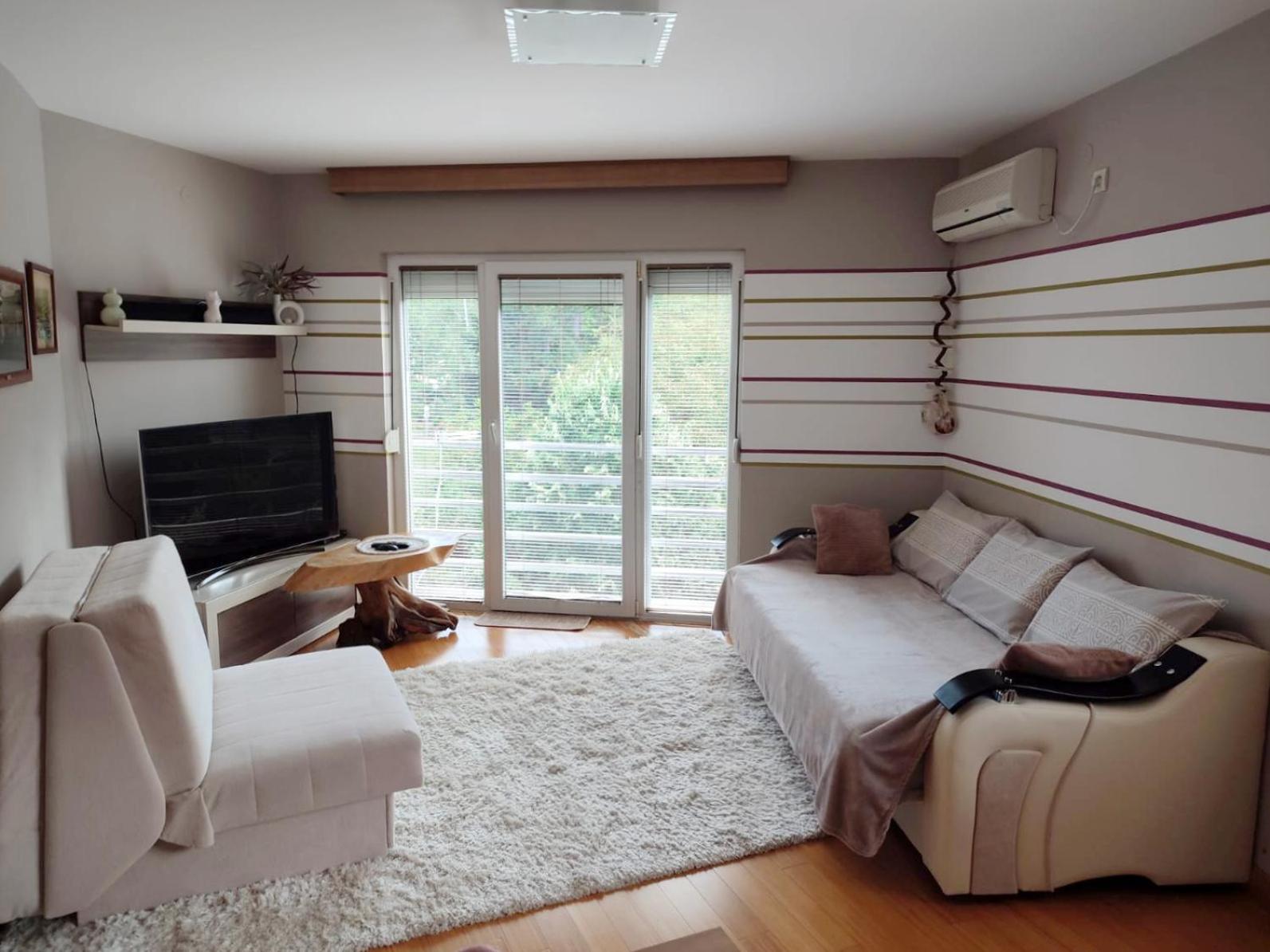 Apartman Lux Sneznik Vrnjačka Banja Eksteriør bilde
